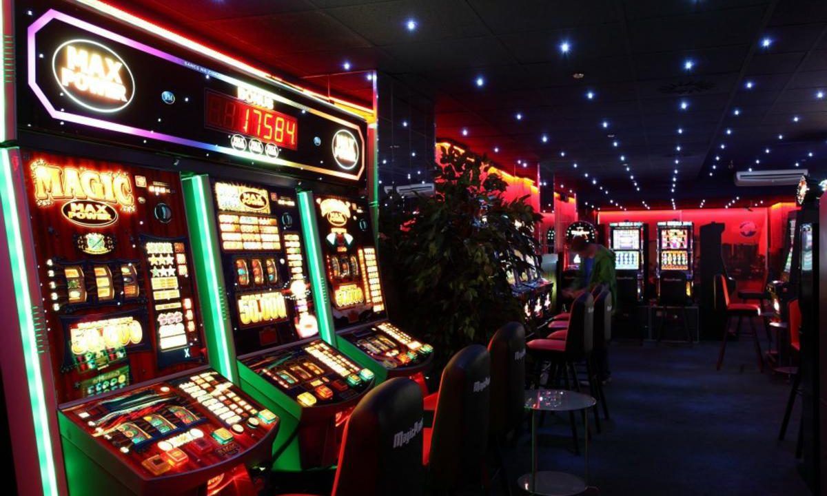 ایک اکاؤنٹ بنائیں یا MelBet APP کیسینو میں لاگ ان کریں۔